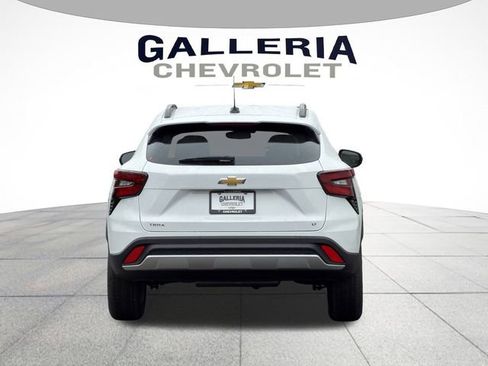 New 2026 Chevrolet Trax LT image 6