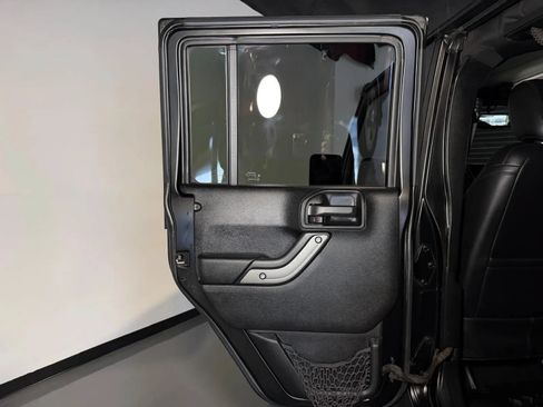 Used 2017 Jeep Wrangler Unlimited Sport w/ Quick Order Package 24S AWD/4WD image 15