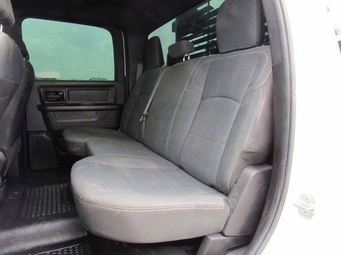 Used 2022 RAM 3500 Tradesman w/ Chrome Appearance Group AWD/4WD image 32
