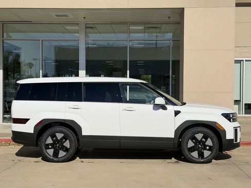 New 2026 Hyundai Santa Fe SE image 3