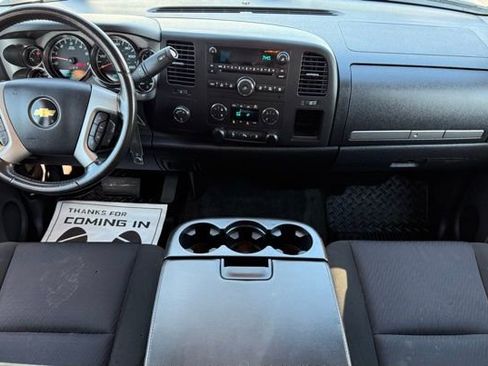 Used 2011 Chevrolet Silverado 1500 LT w/ All-Star Edition AWD/4WD image 12