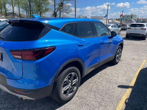 Used 2025 Chevrolet Blazer LT image 4