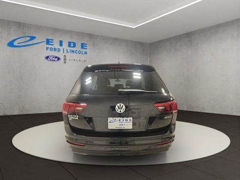 Used 2020 Volkswagen Tiguan SE R-Line image 7