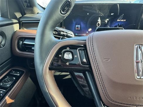 New 2026 Lincoln Aviator Reserve w/ Jet Appearance Package image 25