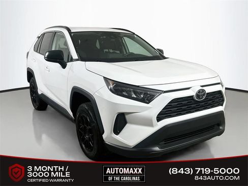 Used 2021 Toyota RAV4 LE FWD image 1