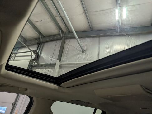 Used 2020 Cadillac Escalade ESV Luxury AWD/4WD image 30