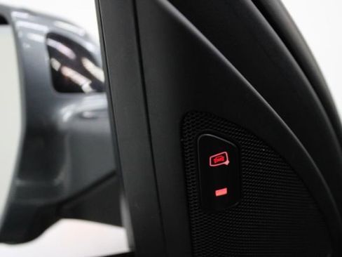 Used 2015 Audi A4 2.0T Premium Plus w/ Technology Package image 12