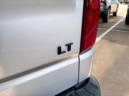 Used 2019 Chevrolet Silverado 1500 LT w/ Texas Edition AWD/4WD image 11