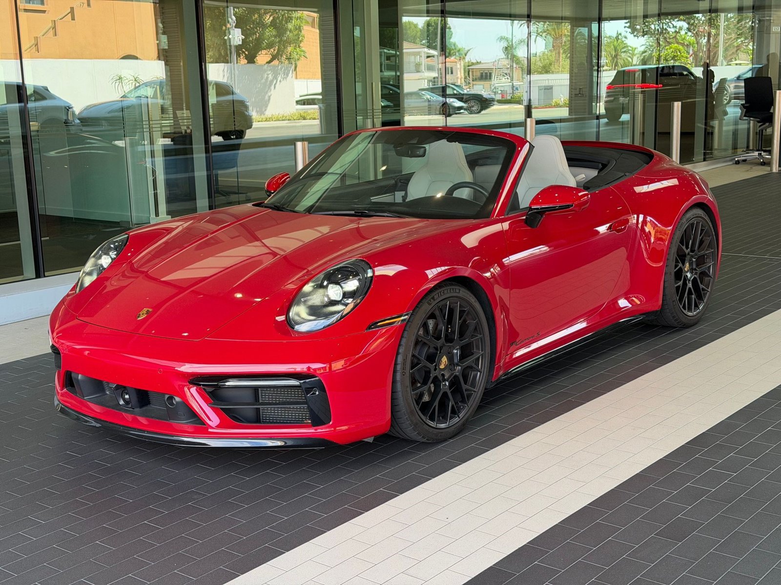 Certified 2022 Porsche 911 Carrera S RWD image 1