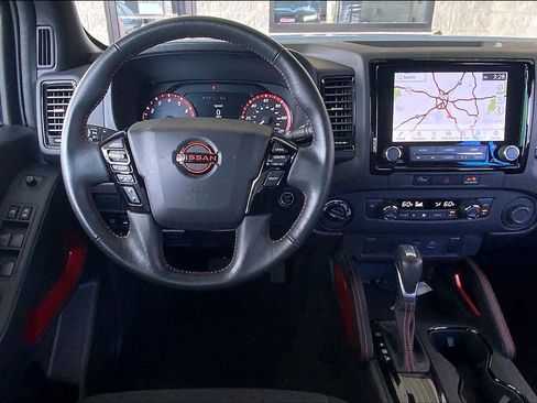 Used 2024 Nissan Frontier PRO-4X w/ Off-Road Protection Package AWD/4WD image 6