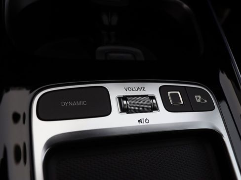 New 2025 Mercedes-Benz GLA 250 image 46