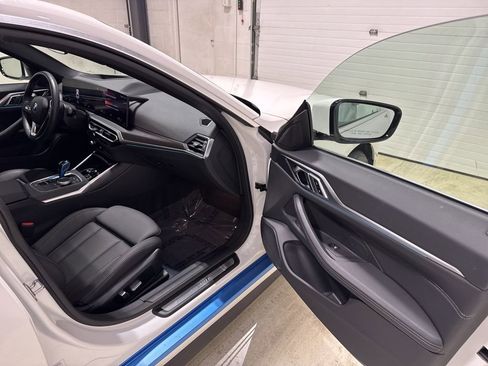 Used 2023 BMW i4 eDrive40 w/ Premium Package image 41
