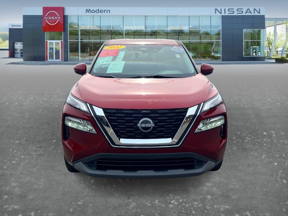 Certified 2022 Nissan Rogue SV FWD image 2