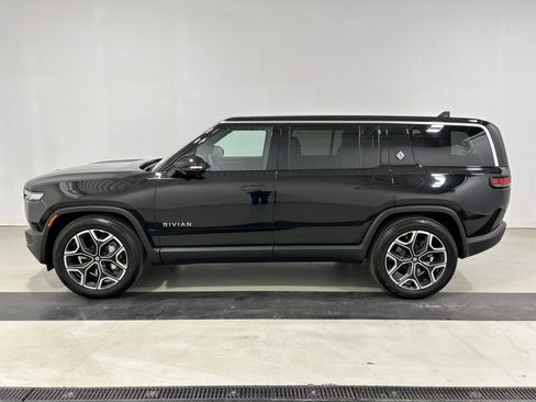 Used 2025 Rivian R1S Adventure AWD/4WD image 2