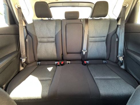 Used 2025 Nissan Rogue SV AWD/4WD image 35