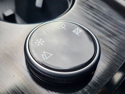 Used 2023 Nissan Rogue SV image 24