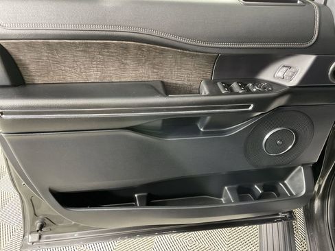 Used 2021 Ford Expedition Max Limited image 22