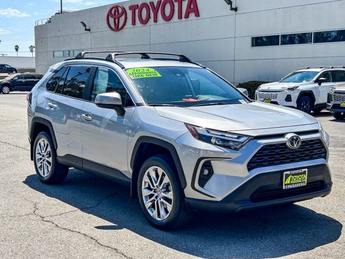 Used 2024 Toyota RAV4 XLE Premium AWD/4WD image 3