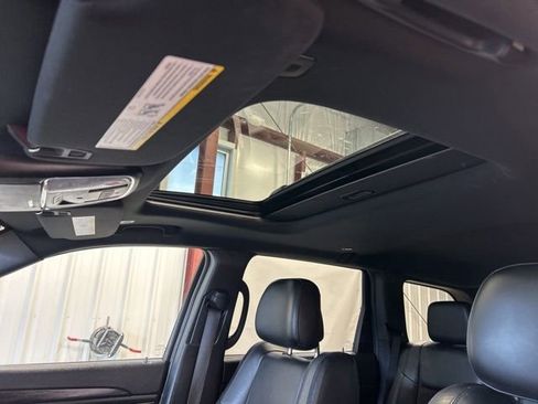 Used 2020 Jeep Grand Cherokee Altitude AWD/4WD image 34