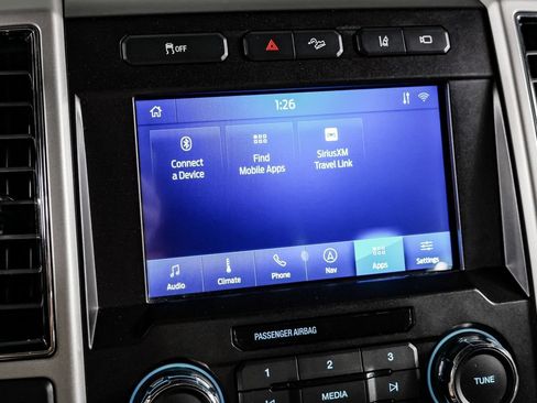 Used 2020 Ford F250 Lariat w/ Lariat Ultimate Package AWD/4WD image 27