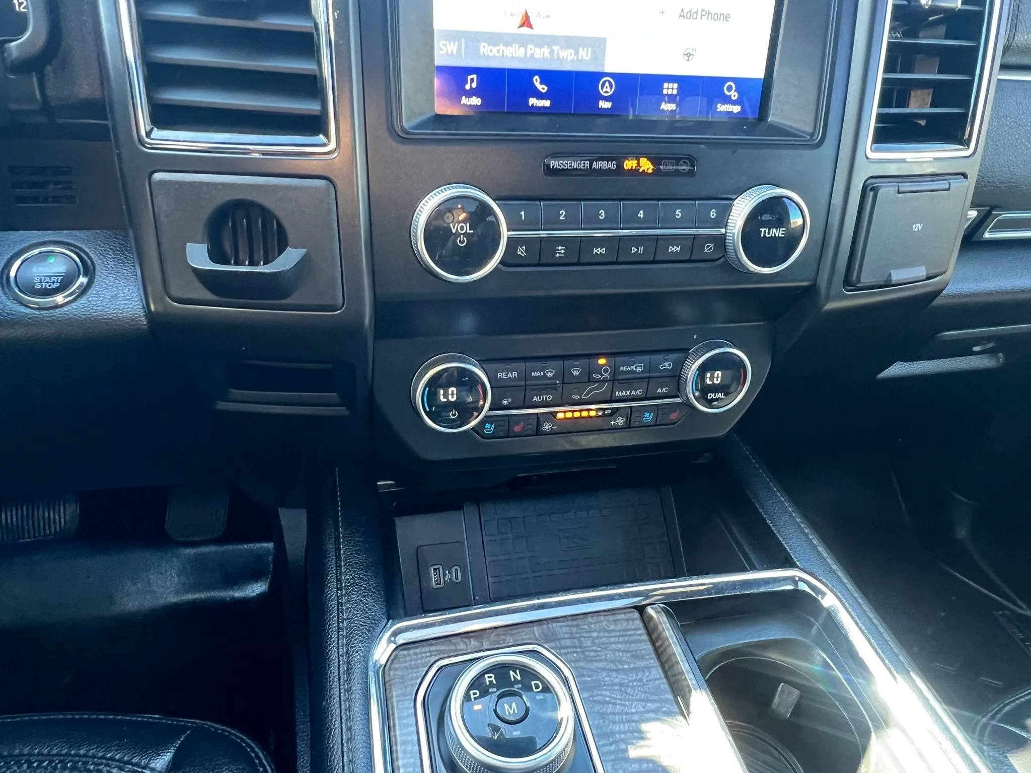 Used 2021 Ford Expedition Max Limited AWD/4WD image 25