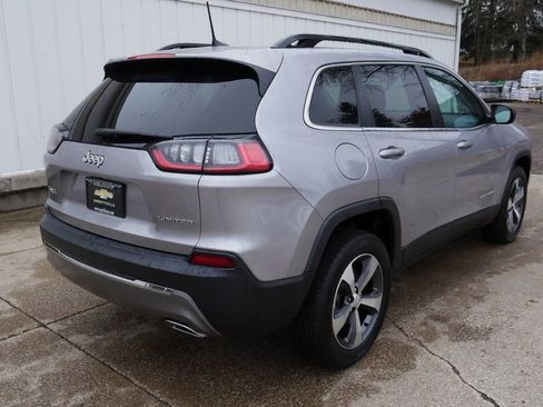 Used 2022 Jeep Cherokee Limited image 7