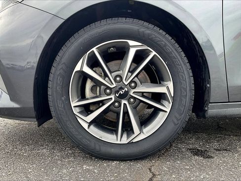 Used 2023 Kia Forte LXS FWD image 16