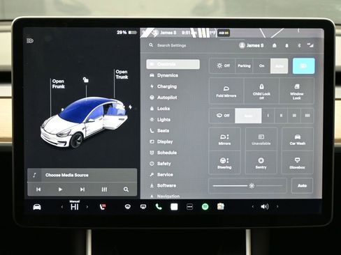 Used 2019 Tesla Model 3 Standard Range Plus image 7