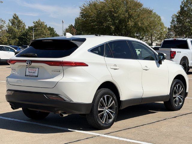 Used 2022 Toyota Venza LE AWD/4WD image 4