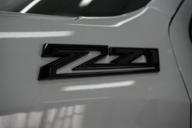 New 2026 Chevrolet Silverado 1500 RST w/ Dark Appearance Package AWD/4WD image 4