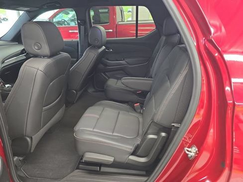 Used 2023 Chevrolet Traverse RS AWD/4WD image 10
