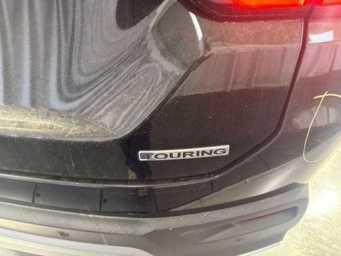 Used 2024 Honda Pilot Touring image 14