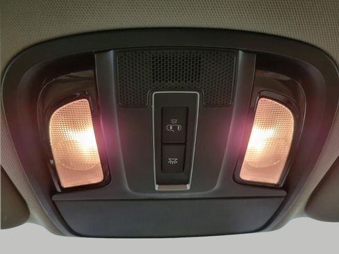 Used 2020 Kia Sorento LX FWD image 46