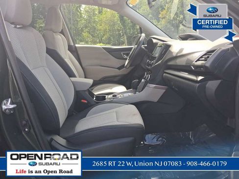 Used 2023 Subaru Forester Premium AWD/4WD image 17