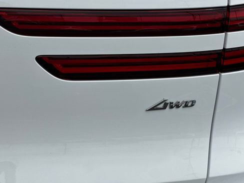 Used 2023 Genesis GV70 2.5T Sport Prestige w/ Sport Prestige Package image 29