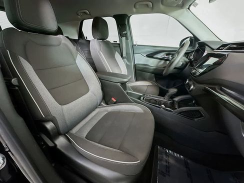 Used 2023 Chevrolet TrailBlazer LT w/ Convenience Package image 14