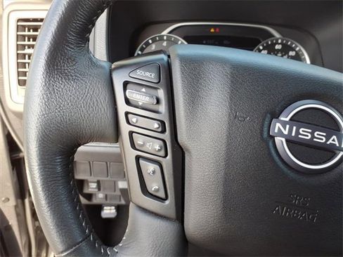 Certified 2024 Nissan Frontier SL image 9
