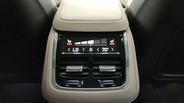 Certified 2026 Volvo XC90 B6 Ultra w/ Protection Package AWD/4WD image 33