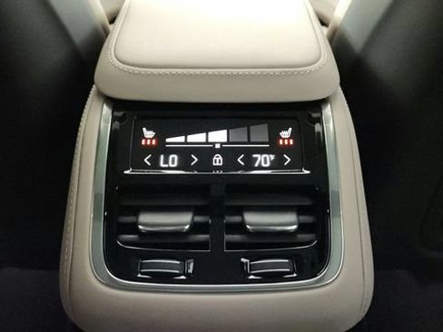 Certified 2026 Volvo XC90 B6 Ultra w/ Protection Package AWD/4WD image 33