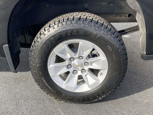 Used 2023 Chevrolet Silverado 1500 LT w/ Protection Package image 7