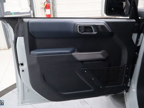 Used 2022 Ford Bronco Outer Banks w/ Sasquatch Package image 14