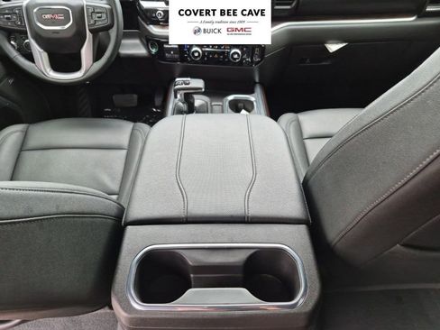 Used 2025 GMC Sierra 1500 SLT image 23