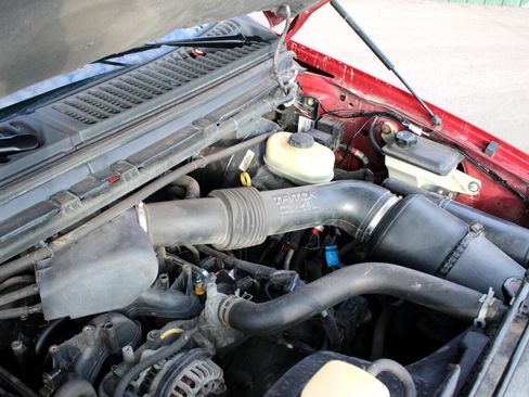 Used 2002 Ford Excursion XLT image 26