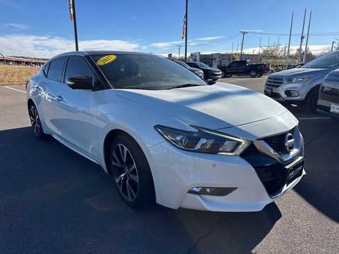 Used 2017 Nissan Maxima Platinum image 9