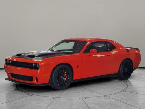 Used 2022 Dodge Challenger SRT Hellcat Redeye image 3