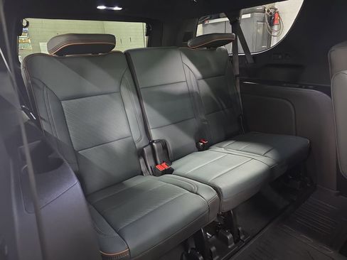 New 2026 GMC Yukon XL AT4 AWD/4WD image 12