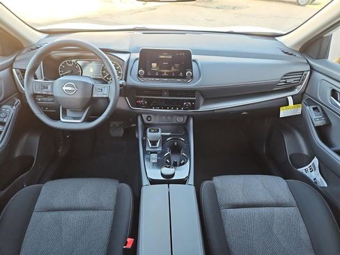 New 2026 Nissan Rogue SV w/ Cold Weather Package AWD/4WD image 19