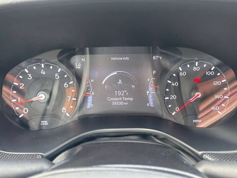 Used 2025 Jeep Compass Trailhawk AWD/4WD image 38