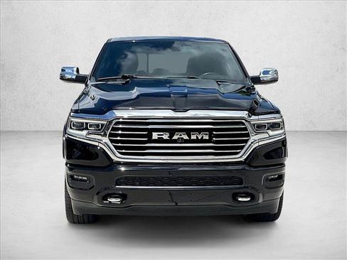 Used 2024 RAM 1500 Limited AWD/4WD image 2