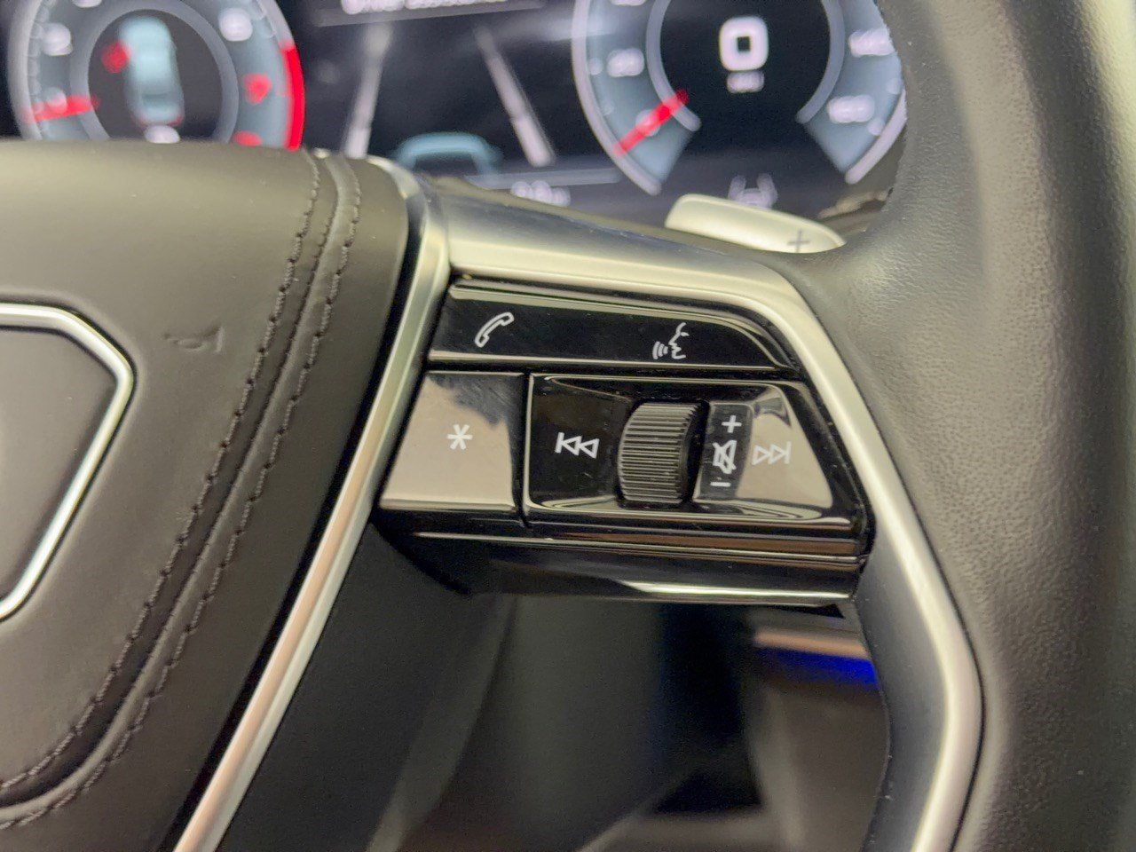 Used 2022 Audi A8 L 3.0T w/ Executive Package AWD/4WD image 19